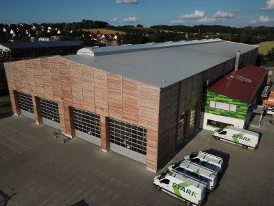 Veranstaltungshinweis: Der 8. Regionale Holzbautag des DHV findet am Donnerstag, 30. September 2021, bei Zimmerei STARK in Auhausen statt. Das Motto der diesjährigen Fachveranstaltung lautet „Mit Holz bauen, Inspiration leben!“ (Foto: Zimmerei STARK GmbH, Auhausen; www.stark-inspiration.de)