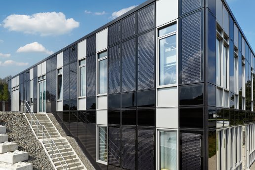 schueco_Otto_Fuchs_BIPV_02.jpg