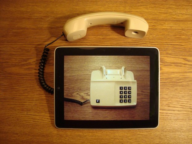 Per-Olof Forsberg iPad telephony.jpg