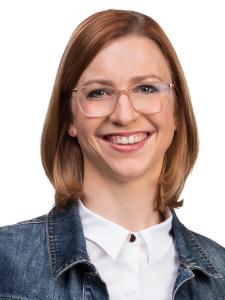 Alicia Kraft, Managerin für Produkt- und Vertriebsstrategie bei Hauraton, beantworten Fragen.