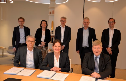 Aurubis and SMS cooperation_signing.jpg