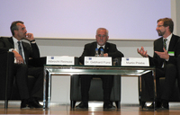 Angeregte Diskussion im Heilbronner Haus der Wirtschaft (von links): Audi-Werkleiter Dipl.-Ing. Albrecht Reimold und Bischof Dr. Gebhard Fürst von der Diözese Rottenburg-Stuttgart und Martin Priebe (KIWI)