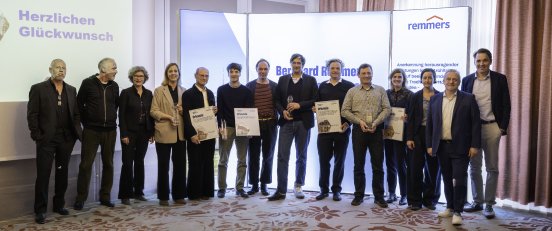 1571 - 5 bernhard-remmers-award-gruppenfoto - © Remmers.jpg
