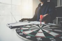 Mit gleich zwei Rekord-Bohrergebnissen untermauert Southern Cross das Ausnahmepotenzial seines australischen Gold-Antimon-Projekts ‚Sunday Creek‘ und positioniert sich prominent in einem Markt mit historischer Dynamik.