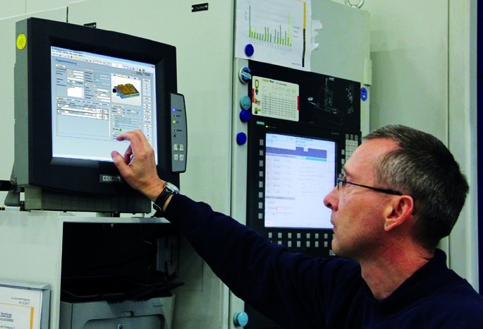 Digitale Arbeitsmappe im Einsatz.jpg