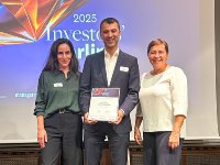 SMA Solar Technology AG achieved 1st place in the category of Sustainability Reporting in the SDAX at this year’s “Investors’ Darling” award. The special award evaluates not only the quality of sustainability reports, but also the extent to which sustainability is practiced within the organization