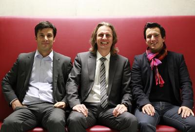 (v.l.n.r.): Das erfolgreiche Coupon-Unternehmen Dailydeal, Dr. Thomas Kloubert mit den Veranstaltern und Projektleitern Dr. Markus Lassnig (Salzburg Research) und Dr. Mario Jooss (FH Salzburg) (Foto: © Salzburg Research)