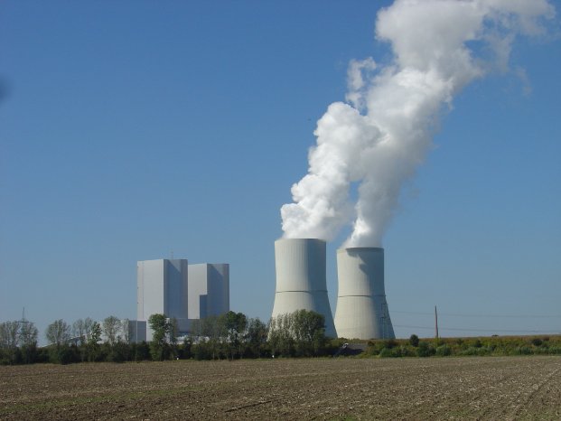 Braunkohlekraftwerk Lippendorf das Leipzig mit Fernwärme versorgt.JPG