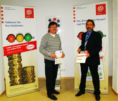 01b_Jürgen Kotz (Energieberater HWK, Bad Endbach) und Klaus Fey (HESA) starten die Energie-.JPG