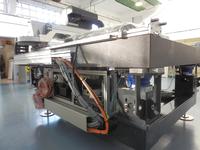 Eine Glasmessmaschine von Semilab wird durch Unterstützung von BIBUS Ungarn in Budapest mit einem ACE Luftfedersystem aus der ACEolator Serie ausgestattet, Bild: ACE, BIBUS Kft und Semilab Semiconductor Physics Laboratory Co. Ltd.