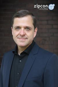 Max Spies, Senior Consultant und neu im Team bei zipcon consulting GmbH