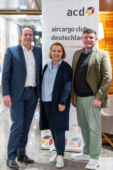 Dr. Pierre Dominique Prümm_Kristine Heinisch_Prof. Dr. Christopher Stoller.jpg