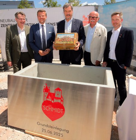 Grundsteinlegung_Lebkuchen_Schmidt.JPG