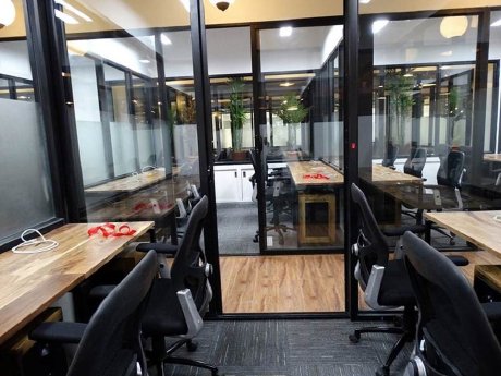 Firmengebäude Indien.jpg