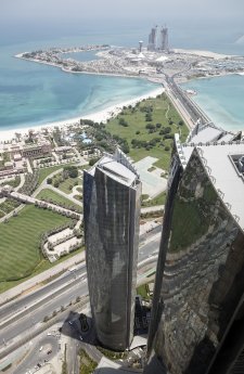 schueco_etihad_towers_03.jpg