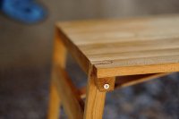 Mit dem quadraTisch von Morizzholz kann man auf Reisen gehen