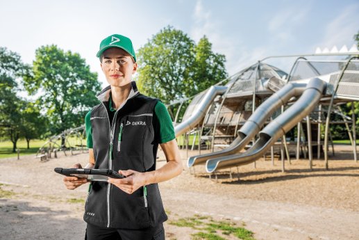 DEKRA Spielplatz Prüfung Neu.jpg