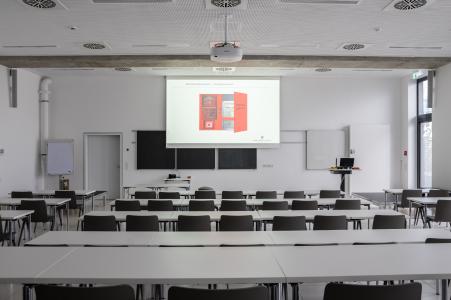 multi-media systeme AG: Moderne AV-Medientechnik in der Landesfeuerwehrschule Baden-Württemberg (LFS)