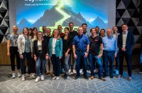 Gruppenfoto vom SYNAXON-Team vor Ort