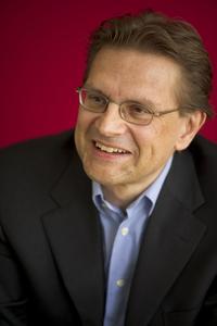 Prof. Dr. Torsten Tomczak spricht zum Thema "Aus Mitarbeitern Brand Champions machen - Der Führungsstil macht den Unterschied"