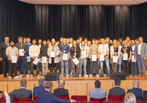 Gruppenfoto-Deutsche Meisterschaften-GermanCraftSkills-2025-web.jpg