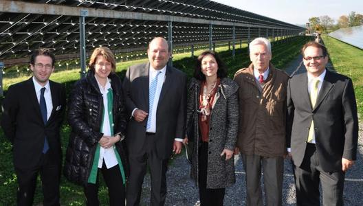 Constantin Wenzlik (Geschäftsführer), Dr. Anja Weisgerber (MdEP), Martin Zembsch (Geschäftsführer), Katherina Reiche (PStS BMU, MdB), Michael Glos (MdB), Florian Dittert (Pressereferent)