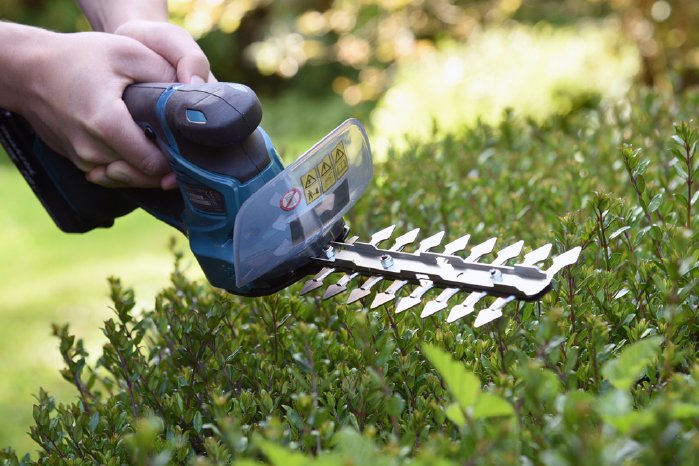 TS-PR-25129_PS_Ratgeber-PM_Elektrische_Gartengeraete.JPG