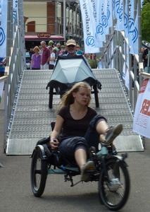 Meistert Steigungen komfortabel und macht den Arbeitsweg zur Spazierfahrt: E-Bikes bilden einen Schwerpunkt auf der 17. Internationalen Spezialradmesse am 28./29. April in Germersheim. Foto: Spezialradmesse