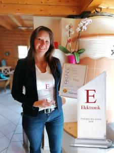 Petra Dudzinski mit dem Pokal