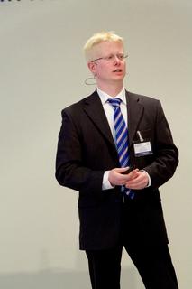 Wissenschaftspreis Logistik 2015 an Dr.-Ing. Tobias Krühn