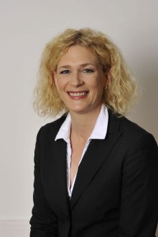 Portraitfoto_Barbara_Riedll_Wiesinger.2011.jpg