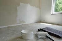 Bautenfarben: 686.000 Tonnen im Jahr 2025 verkauft – im Profigeschäft sinkt die Menge mit 4,3 Prozent doppelt so schnell wie im Heimwerkerbereich