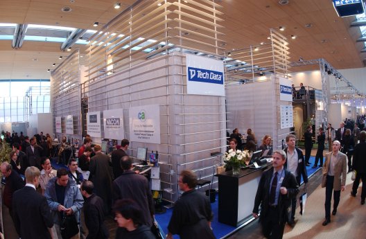 CeBIT2003_TechData1.jpg