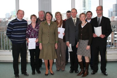 Gruppenbild Übergabe Förderbescheid