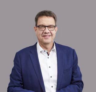 Mit Eplan eBuild erhalten unsere Kunden ein einfaches und zugleich wirkungsvolles Tool, das eine erste Projektierung über die Cloud ermöglicht“, erklärt Hauke Niehus, Vice President Cloud Software (Quelle: Eplan Software & Service GmbH & Co. KG)