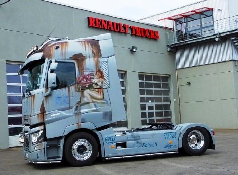 Vintage Truck 3 LD.JPG