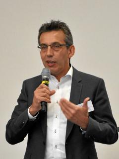 Erwin Taglieber, Zimmermeister, DHV-Präsident und Geschäftsführer eines Holzbau-Unternehmens in Oettingen/Bayern (Foto: DHV, Deutscher Holzfertigbau-Verband e.V., Ostfildern; www.d-h-v.de)