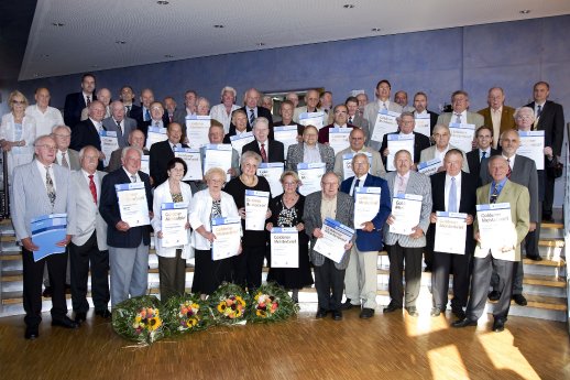 pri0852_Goldene Meister Mannheim Gruppenfoto.jpg