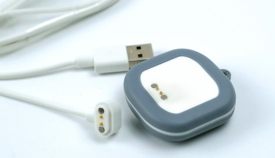Integrierter-Magnetadapter-in-Wearable.jpg