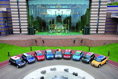 MINI feiert den G8 Gipfel in Japan