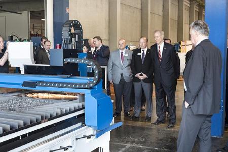 Demonstration einer Plasma-Jet-Anlage aus dem KNUTH Schneidzentrum / Foto: KNUTH Werkzeugmaschinen GmbH