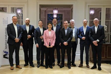 v.L.n.R: Jan-Cees Santema (Additive Industries), Kristian Arntz (Fraunhofer IPT), Daan Kersten (Additive Industries), Biba Visnjicki (FPC@UT), Kai Winands (Fraunhofer IPT), Ian Gibson (FPC@UT), Maurice Herben (Fraunhofer IPT), Harry Dirrigl (Additive Industries), Harry Kleijnen (Additive Industries)