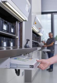 Mittels Barcode-Scanner werden im ERP-System hinterlegte Aufträge schnell und zuverlässig direkt am Lift erfasst.