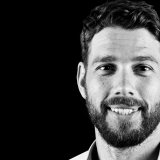 Mark Fellinger, IDEA VISION - „Unsere Hybris Shock Absorber sind oft in sehr rauen Umgebungen unterwegs. Dafür waren wir auf der Suche nach einer Zusatzdämpfung, die am Ende des Federwegs für einen sanften Anschlag sorgt und das stabile Bild der Kamera erhält.“