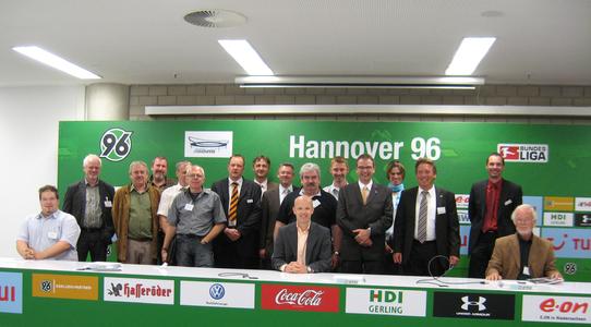 Außergewöhnliche Seminar-Location: Letztes Jahr besuchte das Expertenseminar von Zehnder, Oventrop und Wilo die AWD-Arena von Hannover 96. Bildquelle: Zehnder GmbH, Lahr Honorarfreier Abdruck bei Nennung der Bildquelle.