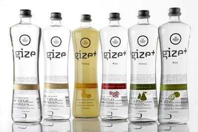 Gize gibt es mit und ohne Kohlensäure sowie als Gize+ in vier Geschmackssorten: Lemon-Elderflower, Raspberry-Ginseng, Pear-Vinegar und Pineapple-Coconut, (Foto: O-I Europe )