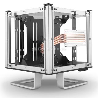 Neu bei Caseking: Lüfterloser Streacom DB4 Design-Cube & Transportabler Streacom BC1 Benchtable aus Premium-Aluminium!