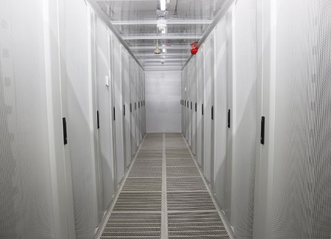 260702_EVO_Server.jpg