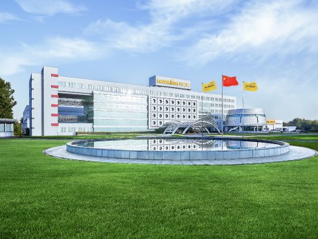 Lonking Shanghai base.jpg