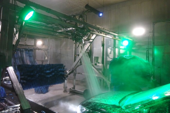 Bild 1 Aufmacher ACE Industriestossdaempfer-Waschanlage-PKW-ret-150x100-sRGB.jpg